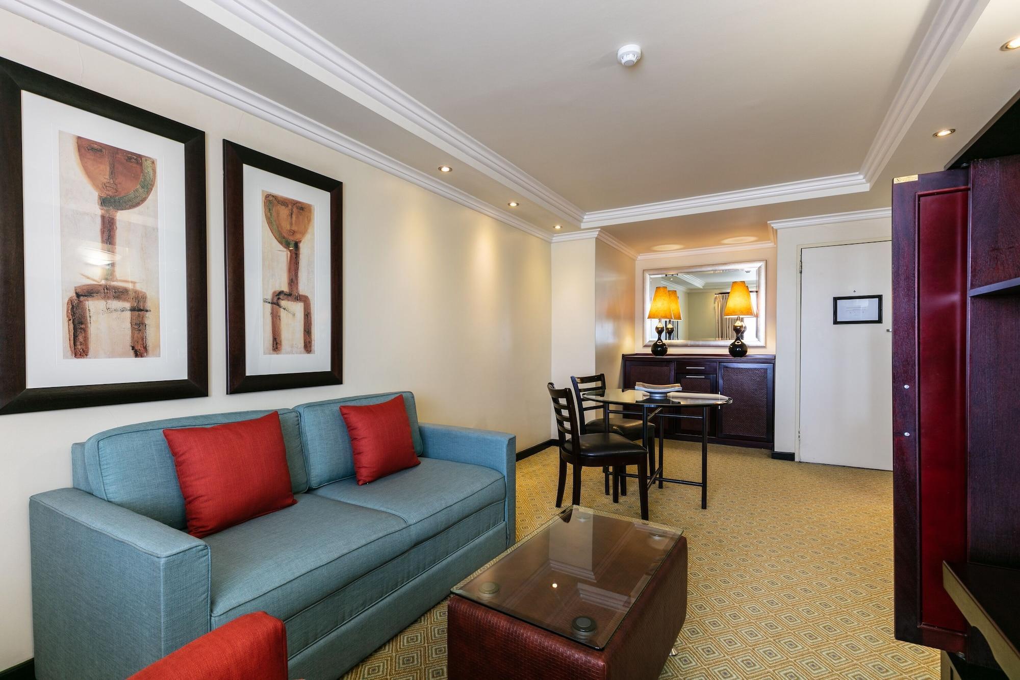 Cresta President Hotel Габороне Екстериор снимка