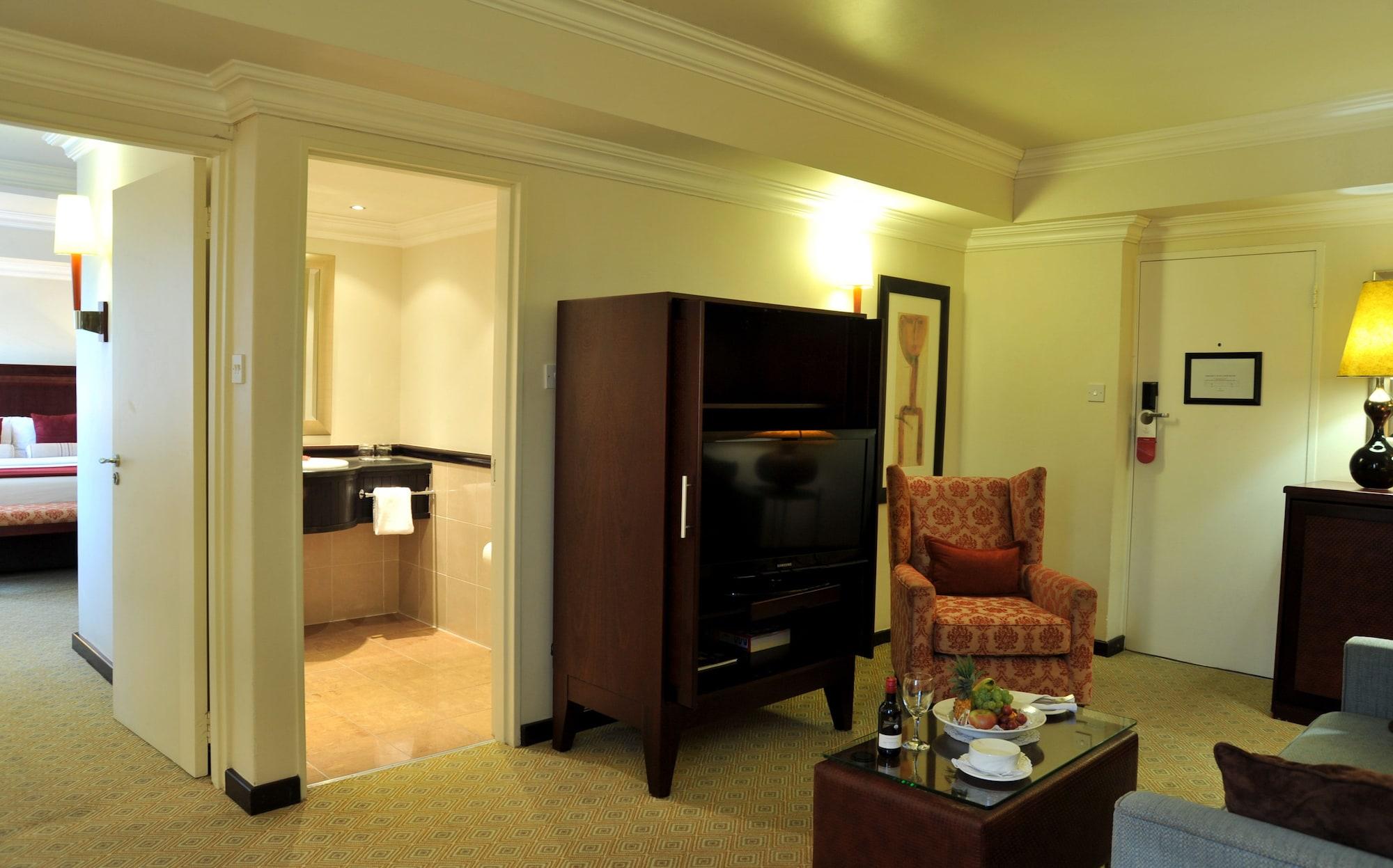 Cresta President Hotel Габороне Екстериор снимка